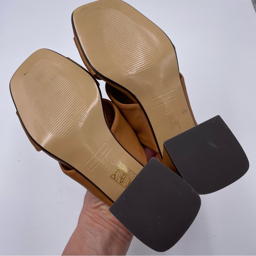 NEW Everlane Desert Tan Leather Day Twist Heel in Size 6.5 - Picture 11 of 14